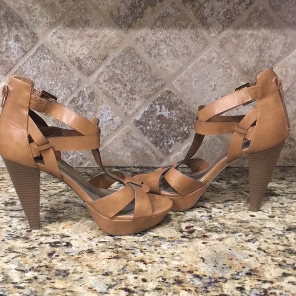 Guess brand womens tan leather platform stiletto - Picture 4 of 5